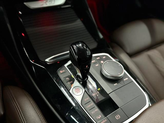 BMW X3 2022 xDrive25i M Sports suit interior photo 15