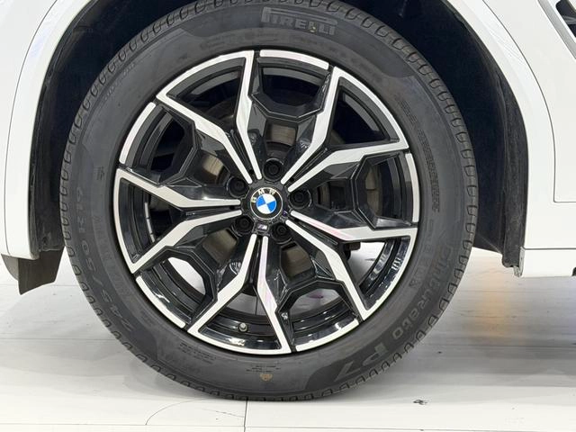BMW X3 2022 xDrive25i M Sports suit interior photo 20