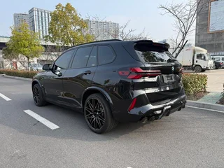 BMW X5 M 2023 X5 M Thunder Edition interior photo 18