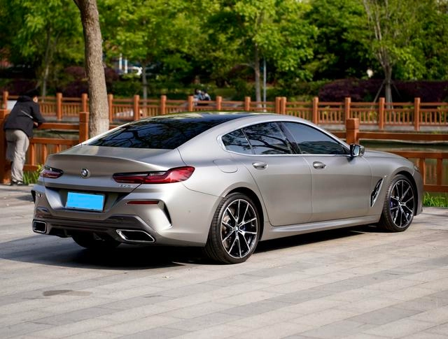 BMW 8 Series 2022 840i Four-door coupe M Sports suit exterior photo 6