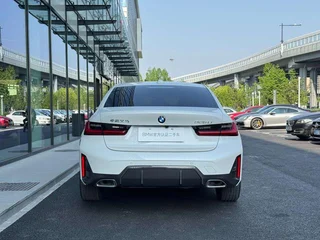 BMW 3 Series 2023 325Li M Conjunto deportivo exterior foto 5