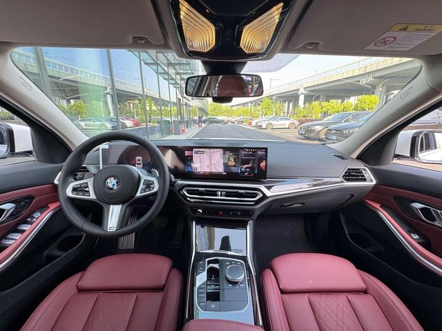 BMW 3 Series 2023 325Li M Conjunto deportivo interior foto 11