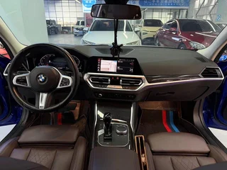 BMW 3 Series 2022 Restyling 325Li M Sports suit interior photo 12