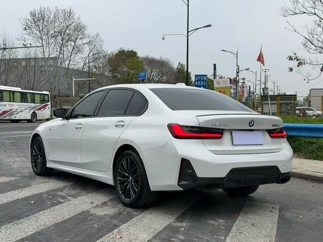 BMW 3 Series 2023 325Li M Sports Night Suit exterior photo 4