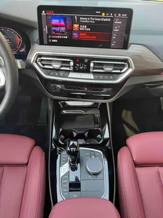 BMW X3 2022 xDrive30i Leading Type M Obsidian Night Suit interior photo 14