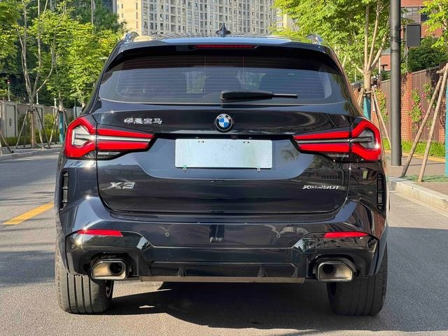 BMW X3 2022 xDrive30i Leading Type M Obsidian Night Suit interior photo 18