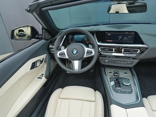 BMW Z4 2022 M40i M Édition des performances sportives intérieur photo 10