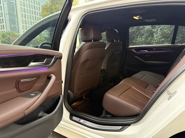 BMW 5 Series 2021 Restyling 525Li M Sports suit exterior photo 6