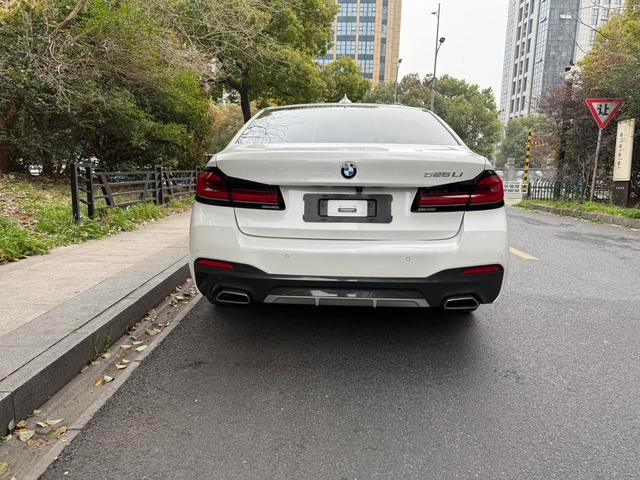 BMW 5 Series 2021 Restyling 525Li M Sports suit interior photo 10
