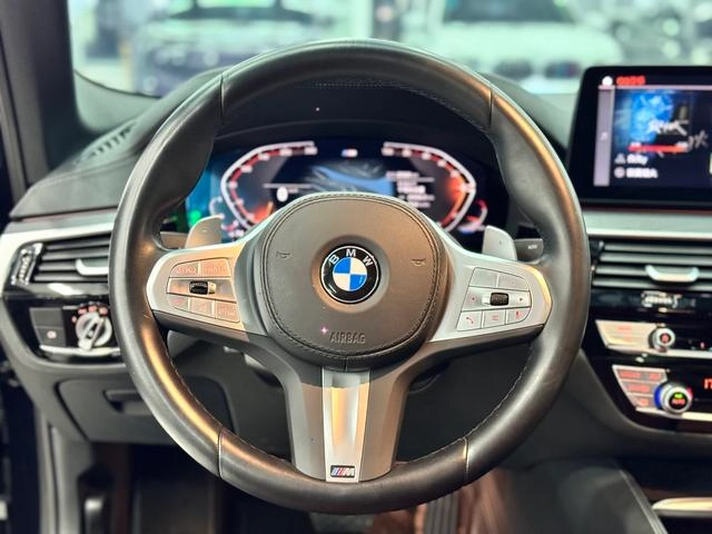 BMW 5 Series 2023 530Li Leading Type Luxury Set exterior photo 6