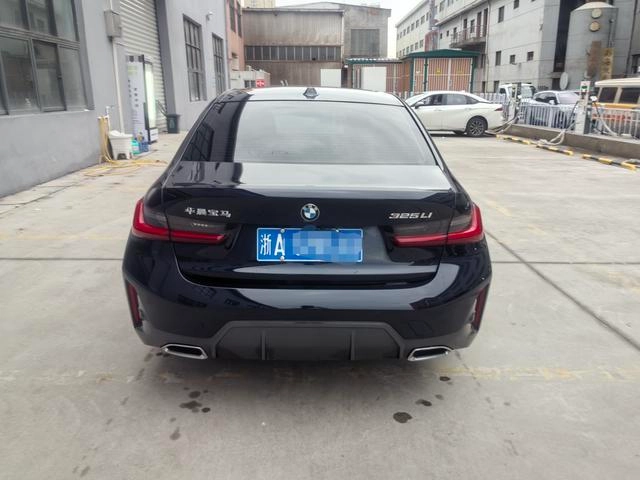 BMW 3 Series 2025 325Li M Sports suit exterior photo 6