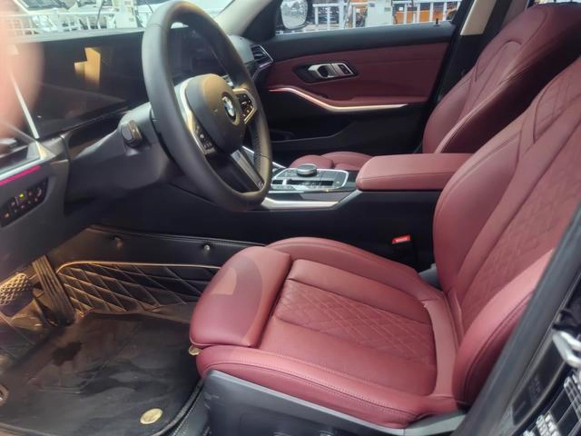 BMW 3 Series 2025 325Li M Sports suit interior photo 10