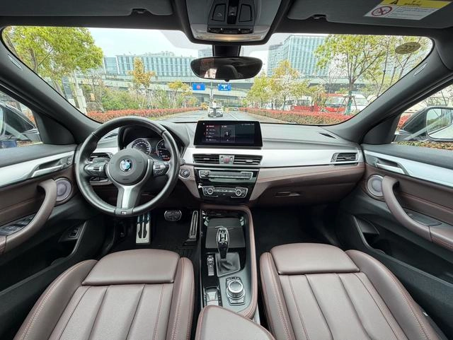 BMW X2 2022 xDrive25i Obsidian Night Edition exterior photo 9