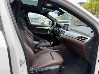 BMW X2 2022 xDrive25i Obsidian Night Edition interior photo 14
