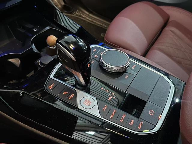 BMW X3 2022 Restyling xDrive25i M Sports suit interior photo 7