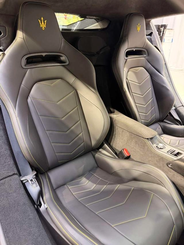 Maserati MC20 2023 3.0T Versión estándar interior foto 7