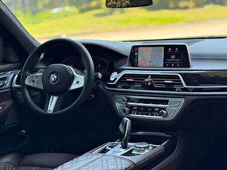 BMW 7 Series 2021 740Li Leading Type M Sports suit interior photo 11