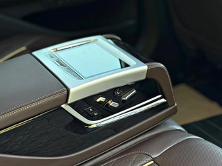 BMW 7 Series 2021 740Li Leading Type M Sports suit interior photo 13