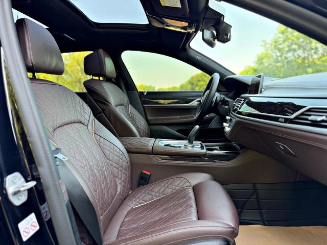 BMW 7 Series 2021 740Li Leading Type M Sports suit interior photo 15
