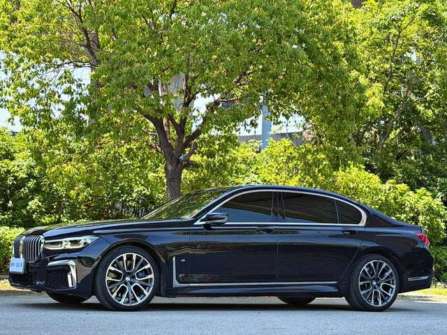 BMW 7 Series 2021 740Li Leading Type M Sports suit interior photo 17