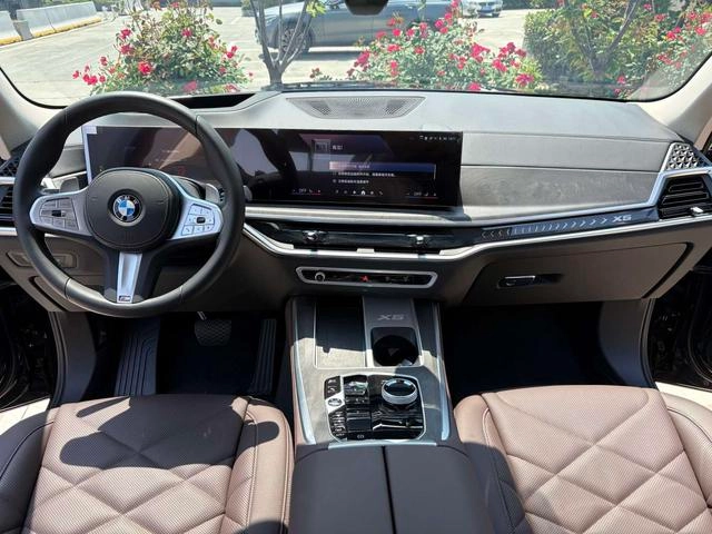 BMW X5 2023 xDrive30Li Tipo de lujo M Traje nocturno deportivo Yao exterior foto 5 BMW X5 2023 xDrive30Li Tipo de lujo M Traje nocturno deportivo Yao exterior foto 5