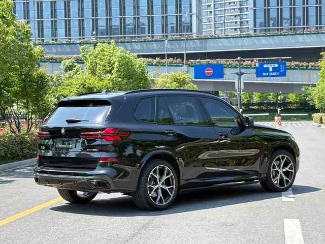 BMW X5 2023 xDrive30Li Tipo de lujo M Traje nocturno deportivo Yao interior foto 19 BMW X5 2023 xDrive30Li Tipo de lujo M Traje nocturno deportivo Yao interior foto 19