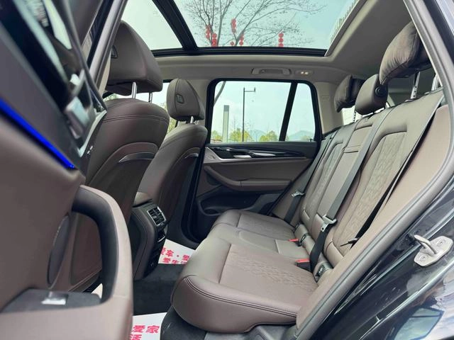 BMW X3 2022 xDrive25i M Ensemble de sport intérieur photo 16