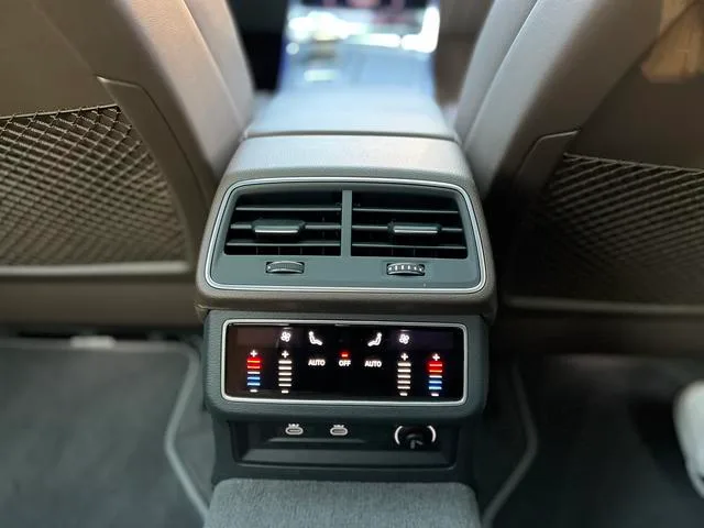 Audi A7L 2024 45 TFSI quattro S-line See Remote Crystal Suit interior photo 13 Audi A7L 2024 45 TFSI quattro S-line See Remote Crystal Suit interior photo 13