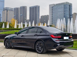 BMW 3 Series 2022 325i M Sports suit interior photo 8