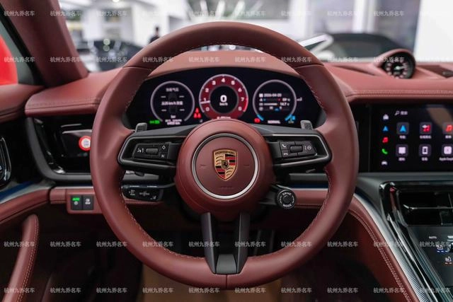 Porsche Panamera 2024 Panamera 2.9T interior photo 17