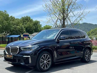 BMW X5 2022 Mise à jour xDrive 30Li Type de luxe M Ensemble de sport