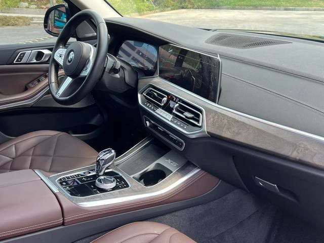 BMW X5 2022 Модификация xDrive 30Li Премиум-класса M Спортивный костюм интерьер фото 10