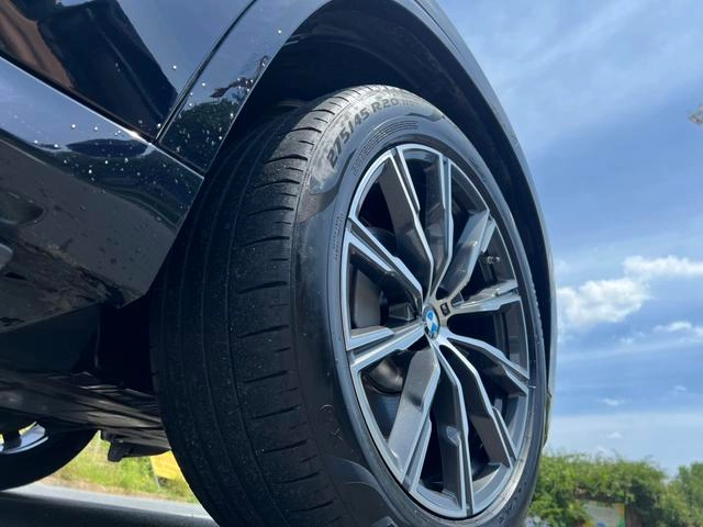 BMW X5 2022 Модификация xDrive 30Li Премиум-класса M Спортивный костюм интерьер фото 11