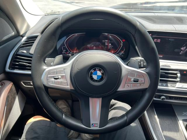 BMW X5 2022 Модификация xDrive 30Li Премиум-класса M Спортивный костюм интерьер фото 13