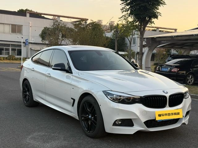 BMW 3 Series GT 2020 320i M Спортивный костюм экстерьер фото 3