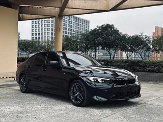BMW 3 Series 2025 330Li M Set de nuit de sport extérieur photo 3