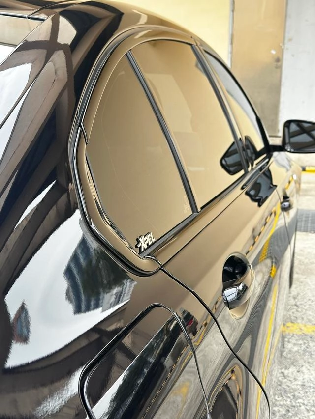 BMW 3 Series 2025 330Li M Set de nuit de sport extérieur photo 10