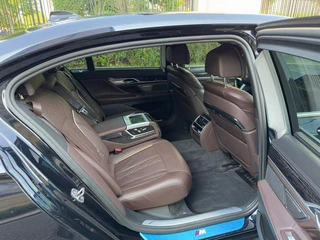BMW 7 Series 2021 730Li M Sports suit interior photo 9