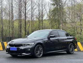 BMW 3 Series 2022 325Li M Traje nocturno deportivo Yao