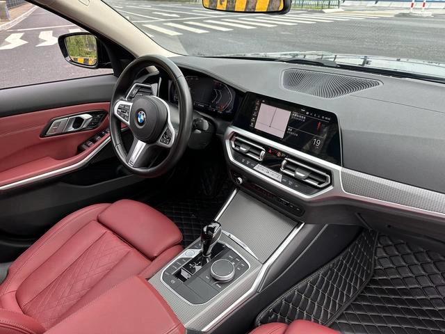 BMW 3 Series 2022 325Li M Sports Night Suit interior photo 13
