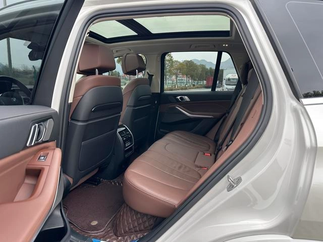 BMW X5 2022 xDrive40i Type de luxe M Ensemble de sport extérieur photo 6