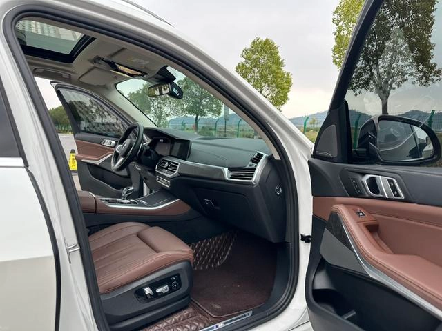BMW X5 2022 xDrive40i Type de luxe M Ensemble de sport extérieur photo 7