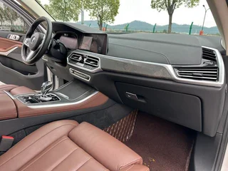 BMW X5 2022 xDrive40i Type de luxe M Ensemble de sport extérieur photo 8