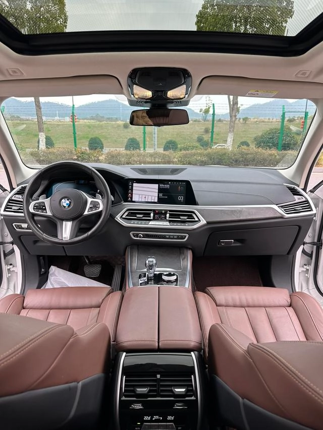 BMW X5 2022 xDrive40i Type de luxe M Ensemble de sport intérieur photo 13