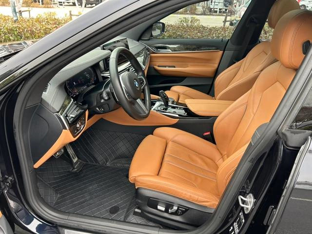 BMW 6 Series GT 2022 630i M Sports suit exterior photo 6