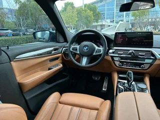 BMW 6 Series GT 2022 630i M Sports suit interior photo 11