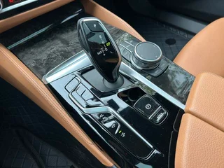 BMW 6 Series GT 2022 630i M Sports suit interior photo 14