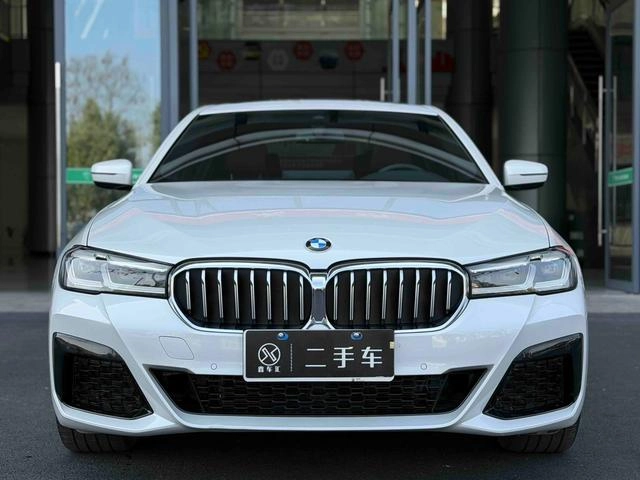 BMW 5 Series 2022 Restyling 530Li Leading Type M Sports suit exterior photo 2