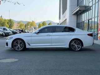 BMW 5 Series 2022 Restyling 530Li Leading Type M Sports suit exterior photo 3