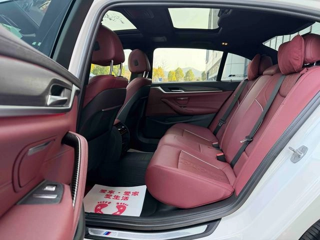 BMW 5 Series 2022 Restyling 530Li Leading Type M Sports suit interior photo 17